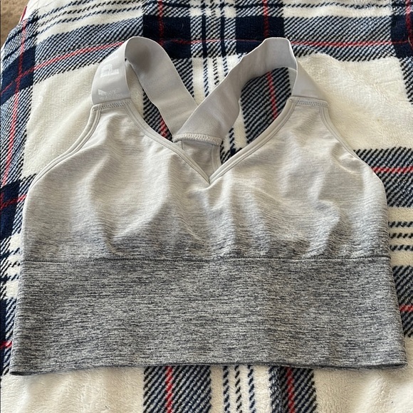 PINK Victoria's Secret Gray Sports Bra Intimates & Sleepwear - Picture 1 of 4